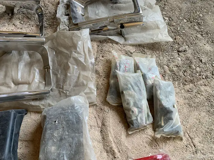 قطع غيار تايوتا هايلوكس 86-85-84 6