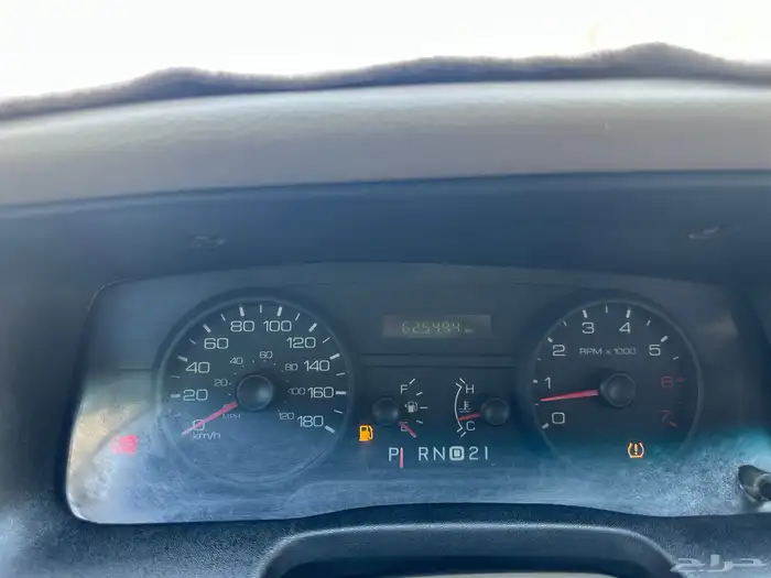 فورد فكتوريا 5