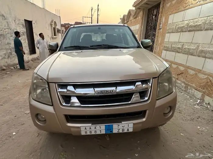 ايسوزو ديماكس 2008 2