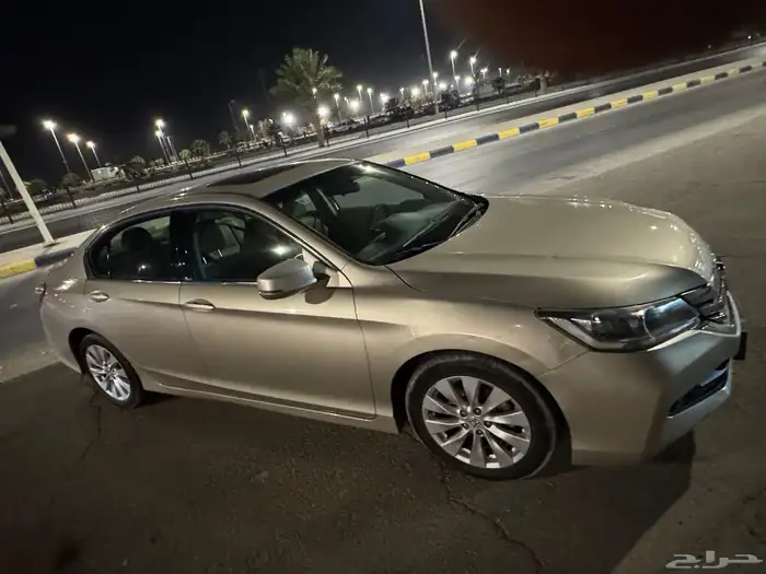 هوندا اكورد موديل 2015 اللون ذهبي بدون بويه الموتر 1