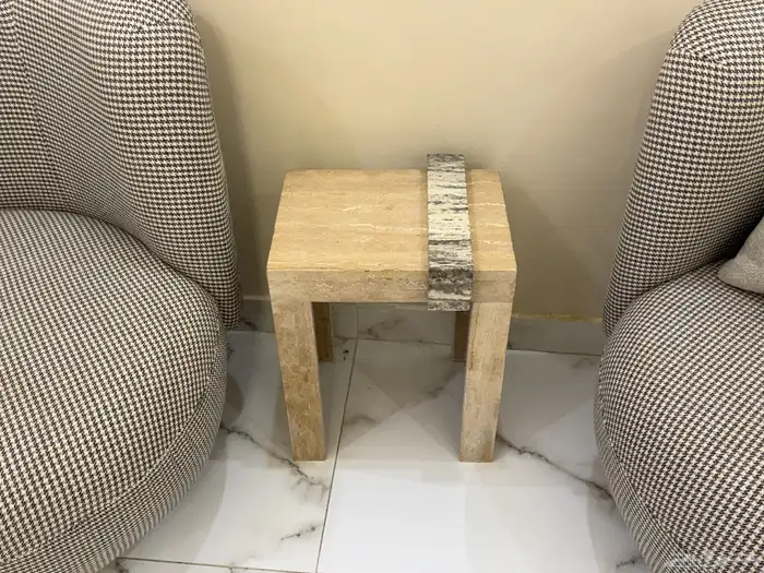 طاوله قهوه وسط رخام ترافنتينو طبيعي معالج بحزام متحرك 4