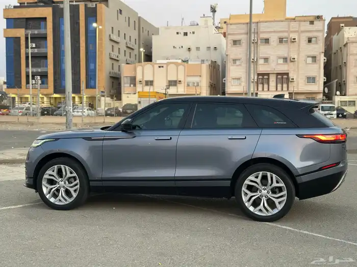 رانج روفر فيلار 2018 R dynamic شد بلد مالك اول 16