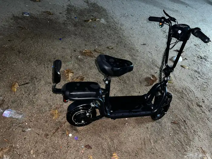 للبيع سكوتر ابو سلة و دراجه رياضيه 1