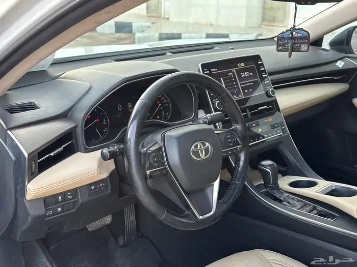 تويوتا افالون 2019 12