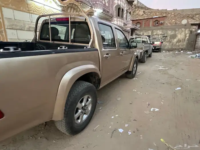 ايسوزو ديماكس 2008 6