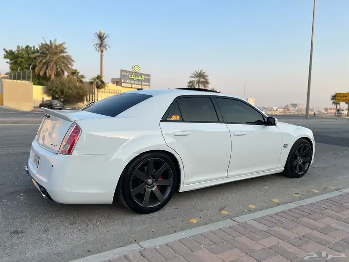 كرايزلر 8V المديل 2013 9