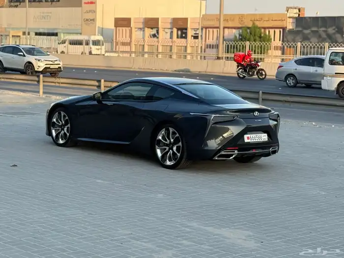 لكزس LC-500 كوبيه 4