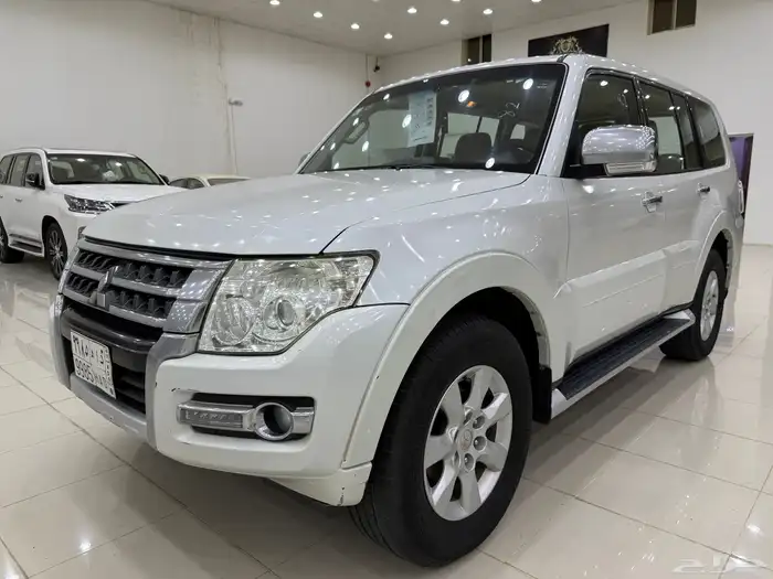 باجيرو 2017 مكينه 3500 0