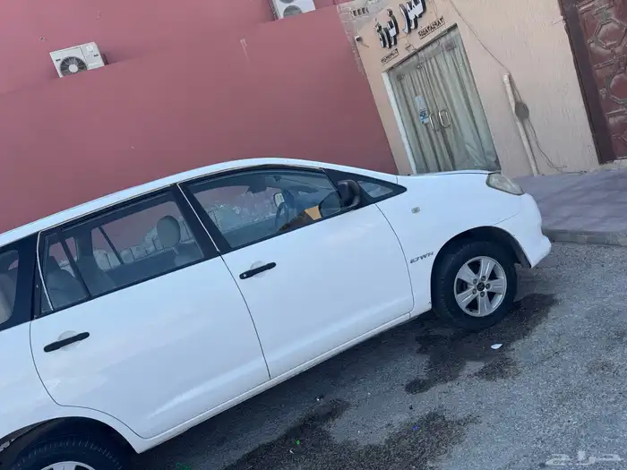 انوفا تويوتا 2010 6