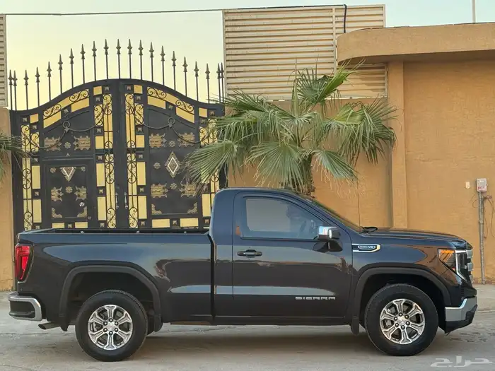 سييرا 2022 SLE بحالة الوكالة 7