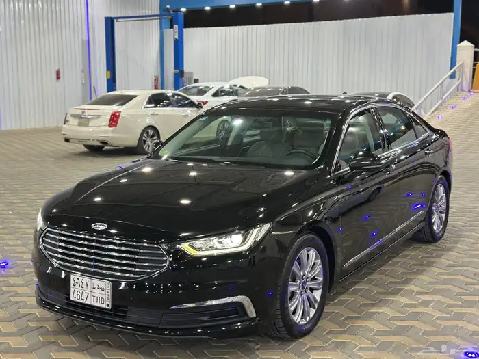 فورد تورس2021 تبارك الله شبه جديده عداد90 تشيكات وكاله شرط 12