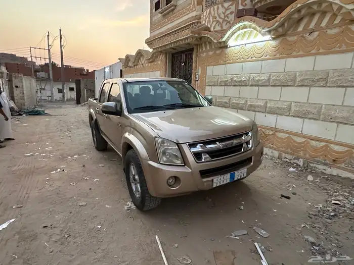 ايسوزو ديماكس 2008 1