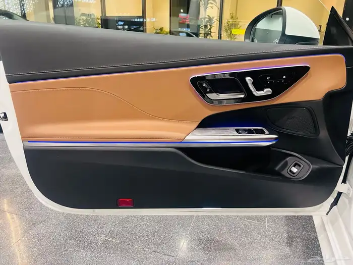 مرسيدس كوبيه CLE 2025 (اصفار) 11