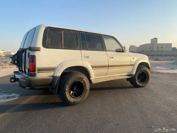 لاندكروزر VXR موديل 1991 عليه مكينة لكزس بويه بلاد 9
