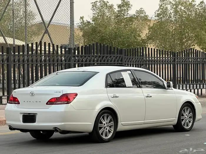 تويوتا افالون 2010 فل سعودي 2