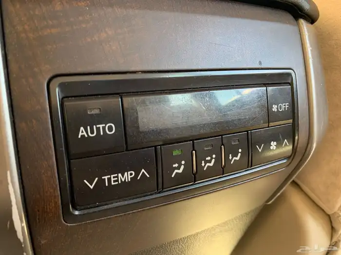 تويوتا برادو 2012 سعودي ( دبل ) نظيف 8