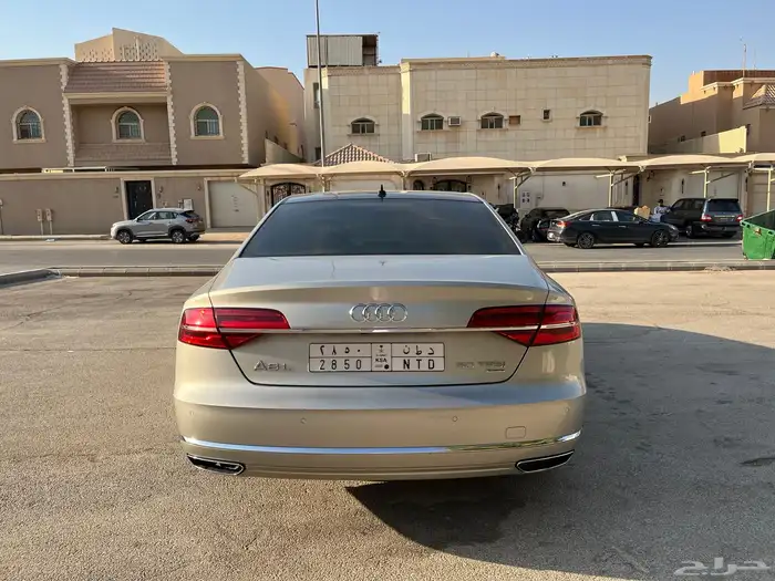 أودي A8 L 4