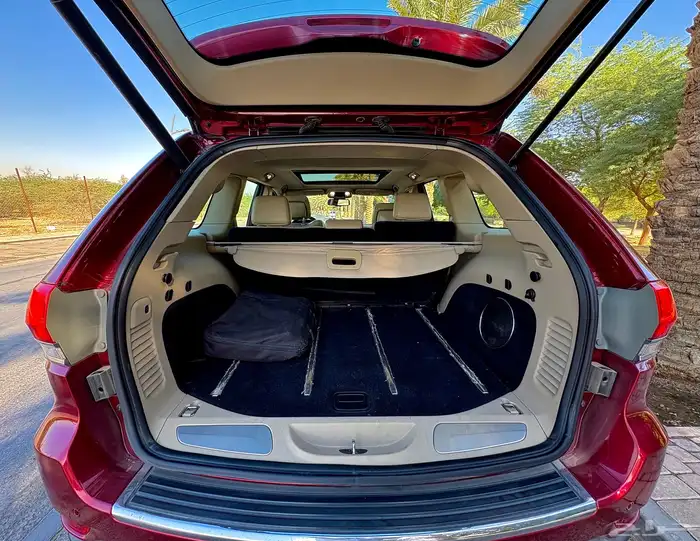 جيب جراند شيروكي فل كامل ليمتيد 23