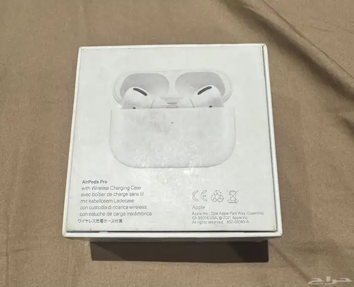 سماعة شبيهة ابل الاصدار الاول 1