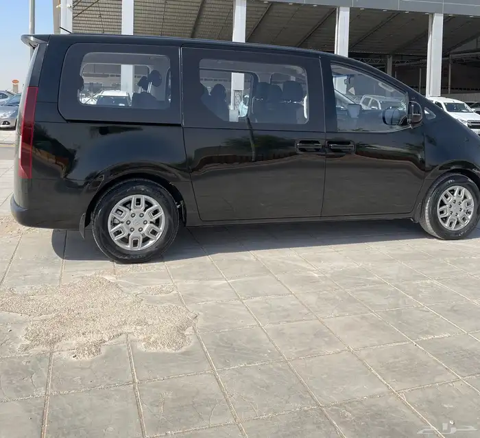 هونداي ستاريا موديل 2023 ديزل اتوماتيك 11راكب سعودي الوعلان 2