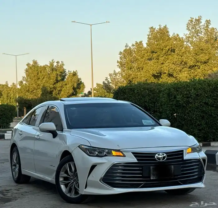 تويوتا افالون 2019 4