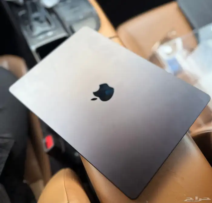 ماك بوك برو M4 11