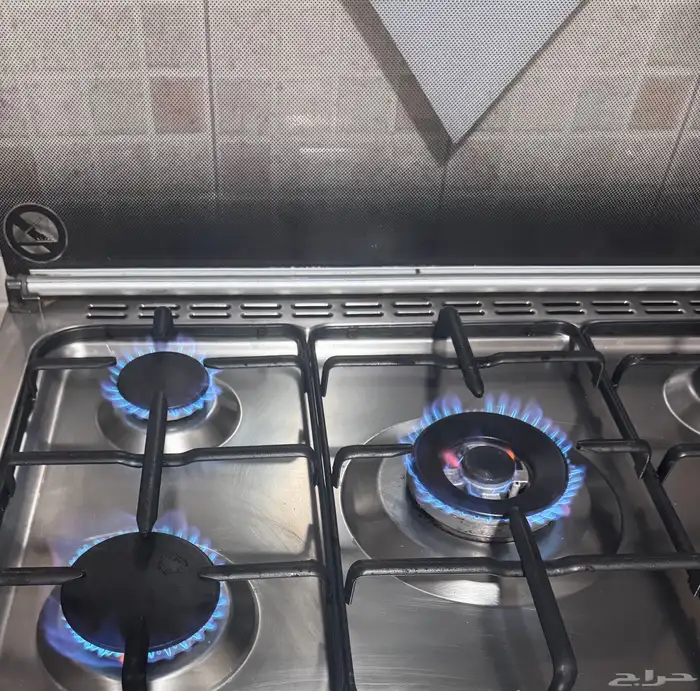 كامل أغراض الصالة   مع مكيفين شباك   فرن   ثلاجة . 3