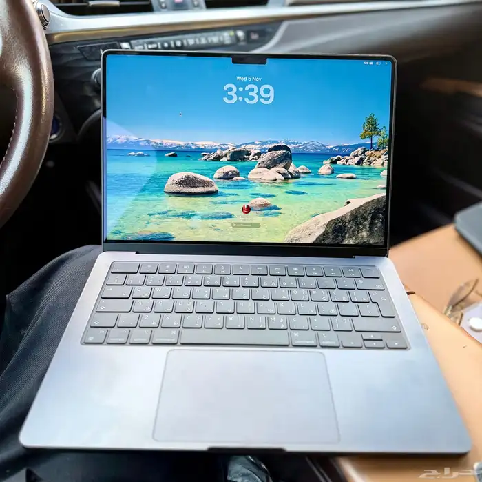 ماك بوك برو M4 10