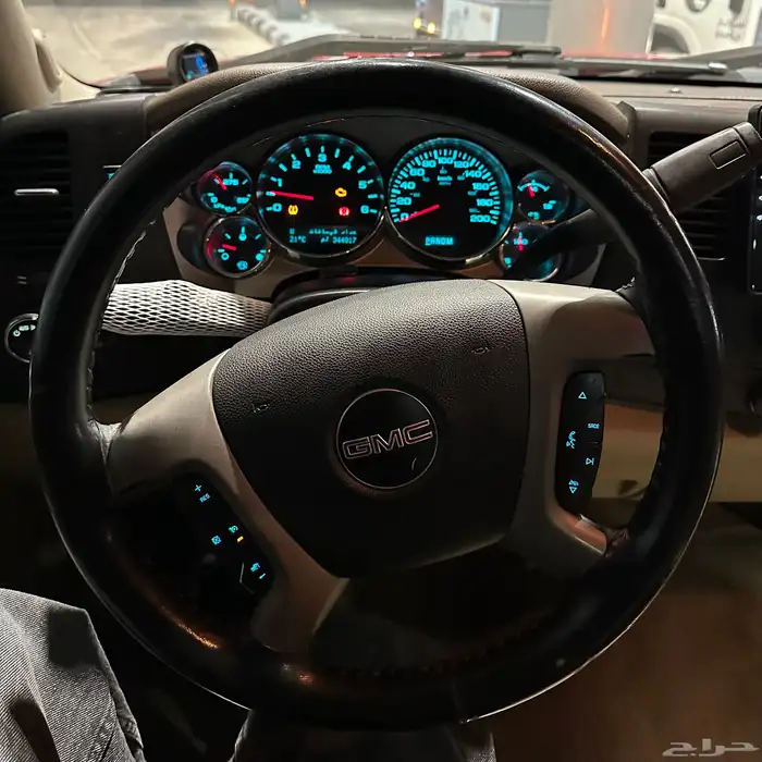 جمس سييرا 2013 فل كامل z71 دبل فرار احمر 33