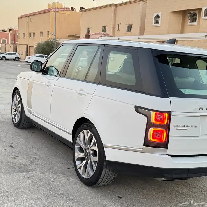 لاندروفر Range Rover HSE موديل 2019م (وارد الناغي) 5