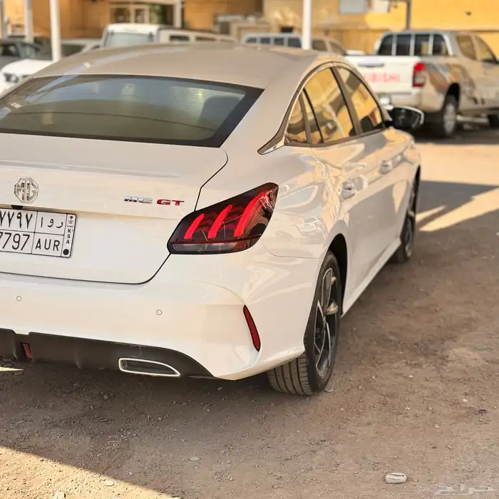 ام جي جي تي MG GT 2024 9