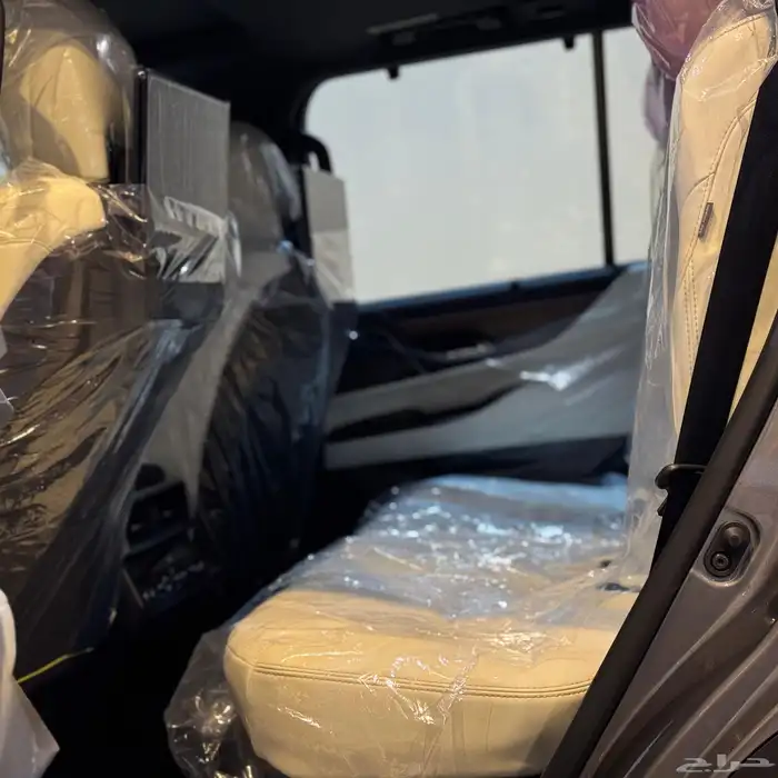 لكزس LX BB رمادي داخل ابيض الساير 2025 12