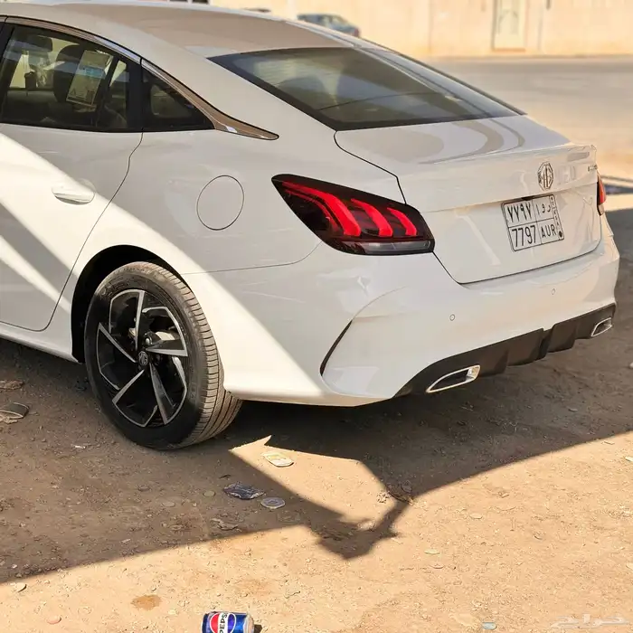 ام جي جي تي MG GT 2024 6