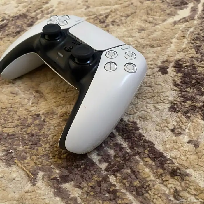 يدة سوني فايف بكرتونها 1