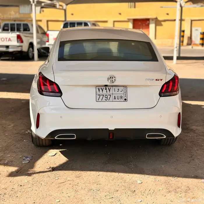 ام جي جي تي MG GT 2024 7