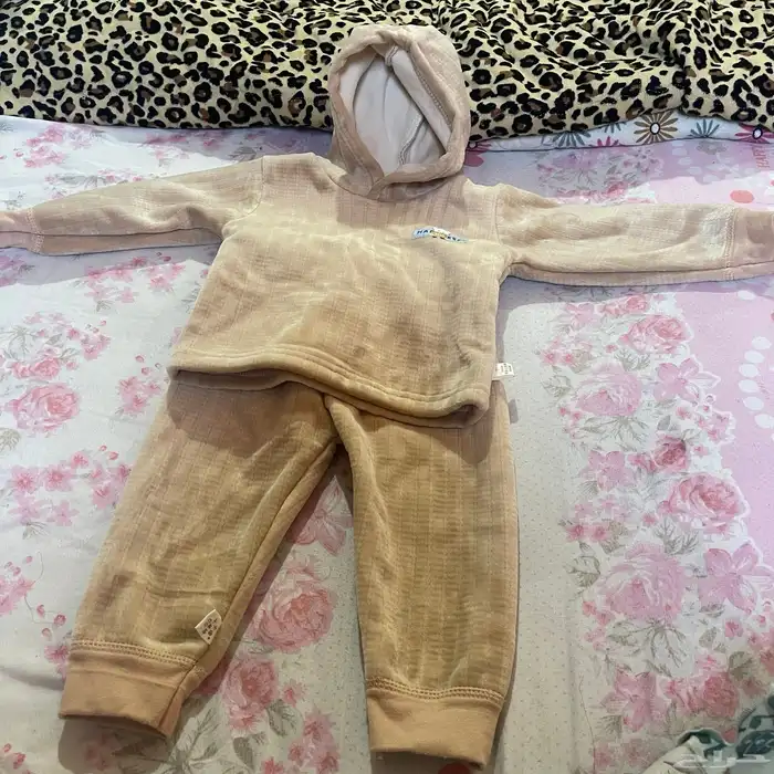 ملابس اطفال استخدام نظيف 6