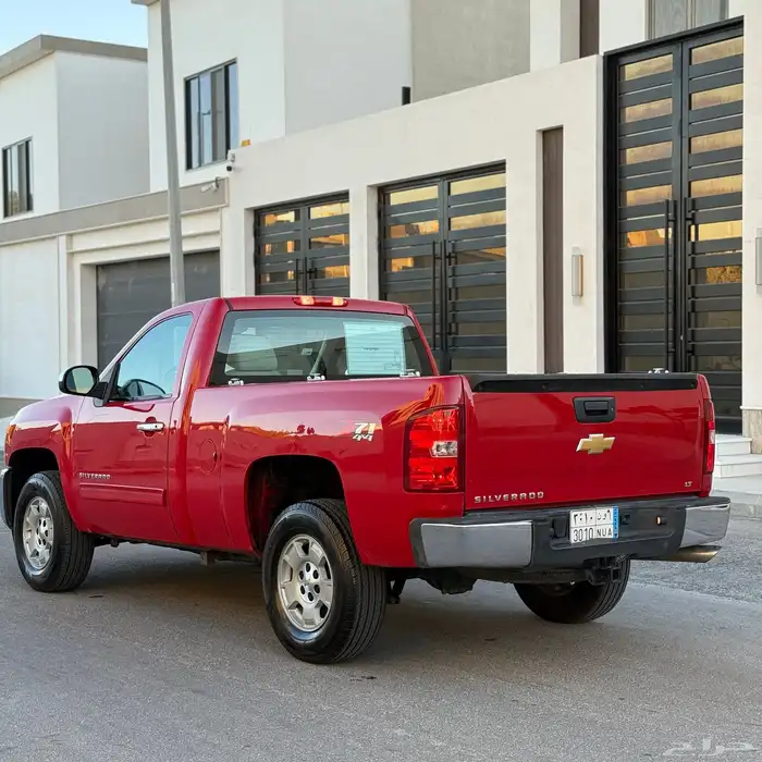 سلفرادو 2013 فل دبل z71 احمر 8