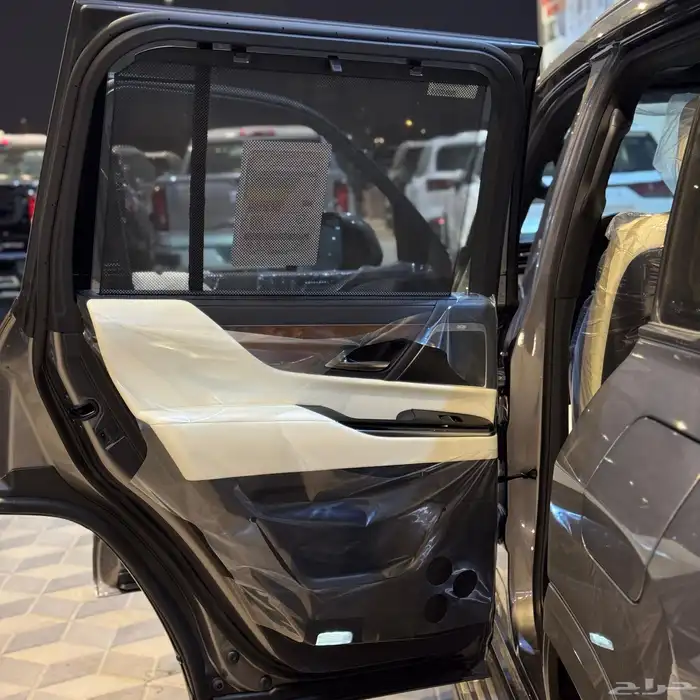 لكزس LX BB رمادي داخل ابيض الساير 2025 11