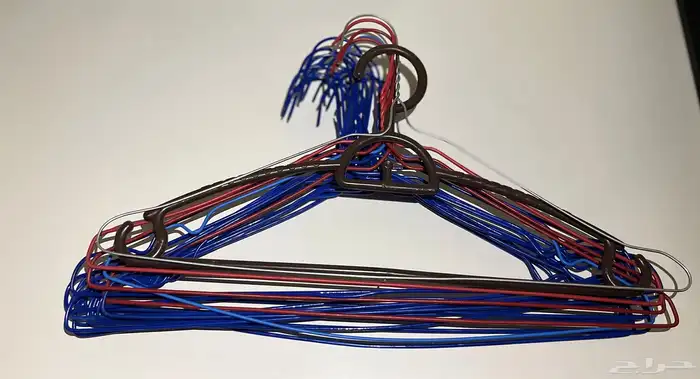 علاقات ملابس- Clothes hangers 2