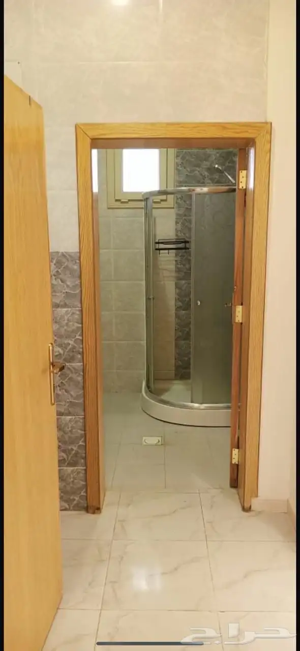 شقة للايجار فاخرة بجوارة الكلية الصحية في النماص 4