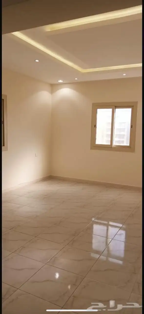 شقة للايجار فاخرة بجوارة الكلية الصحية في النماص 3