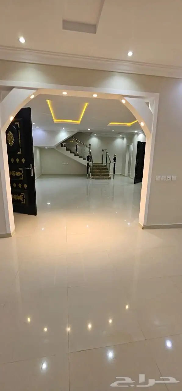 فيلا للإيجار حي الرمال 16