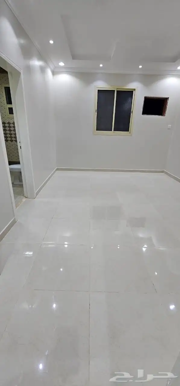 فيلا للإيجار حي الرمال 10