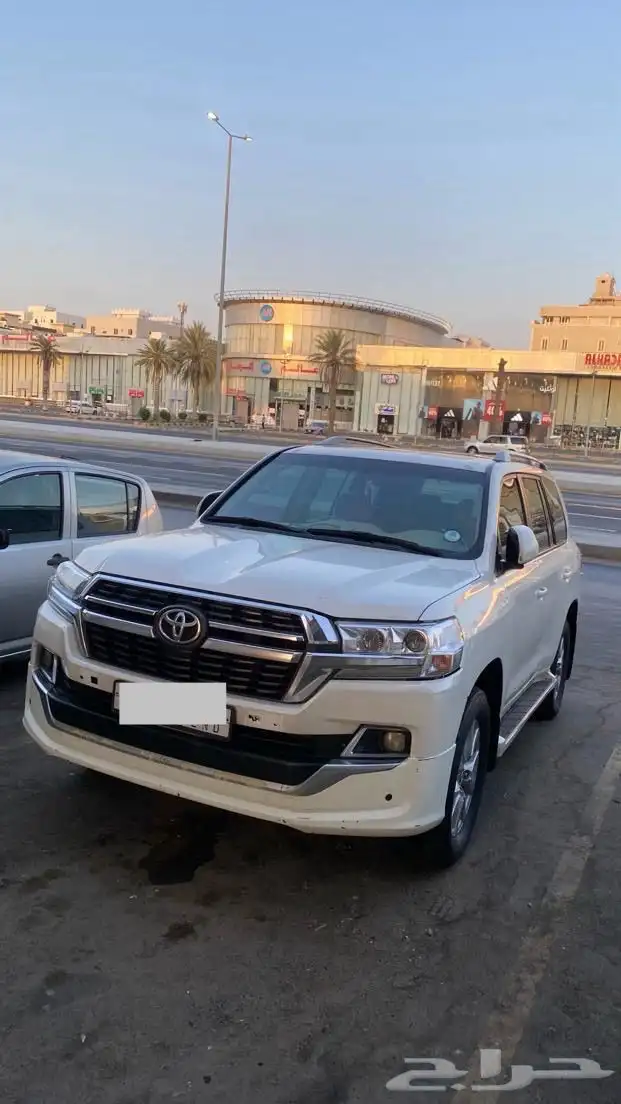 Land Cruiser GXR 2021 V6 5