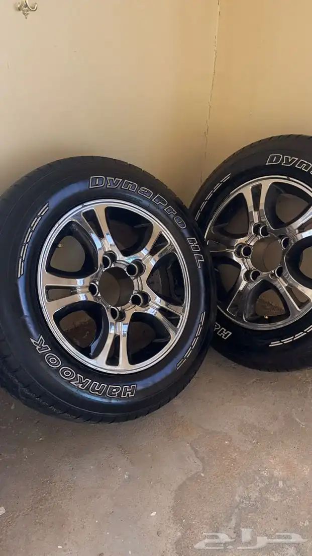 جنوط للبيع وكاله فيها وكفراتها فيها نص عمر تقريبا 0