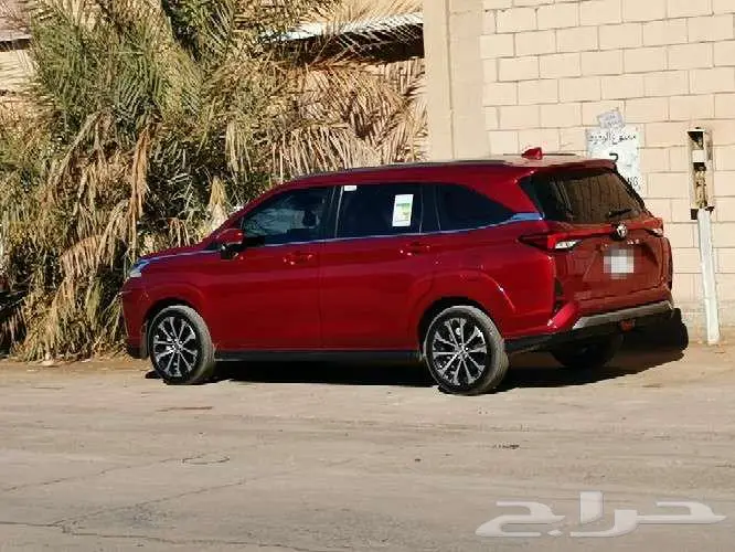 تويوتا فيلوز 8