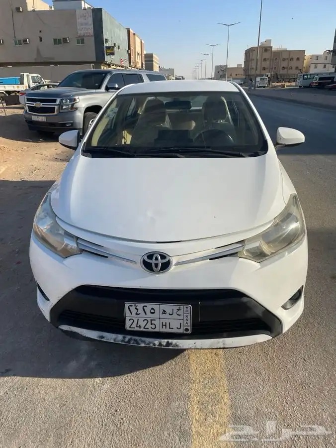 يارس 2016 نظيف جدا قير عادي 9