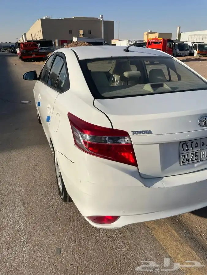 يارس 2016 نظيف جدا قير عادي 6