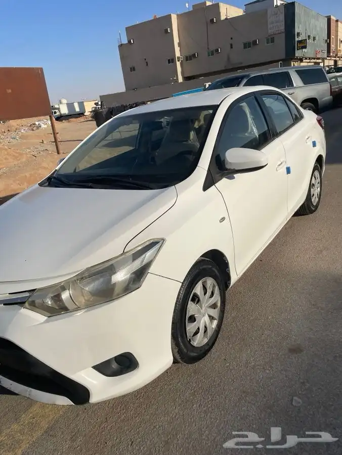 يارس 2016 نظيف جدا قير عادي 10