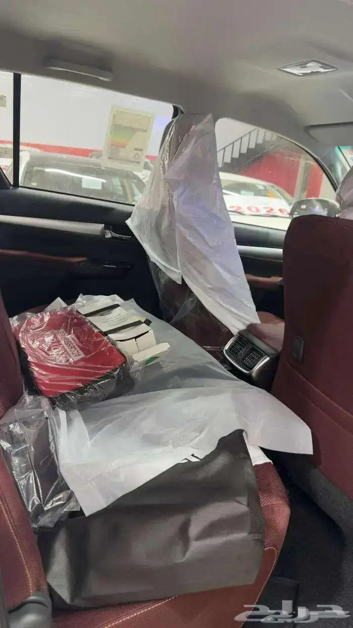 تويوتا هايلوكس غمارتين بنزين فل كامل اوتوماتيك 2025 سعودي 9